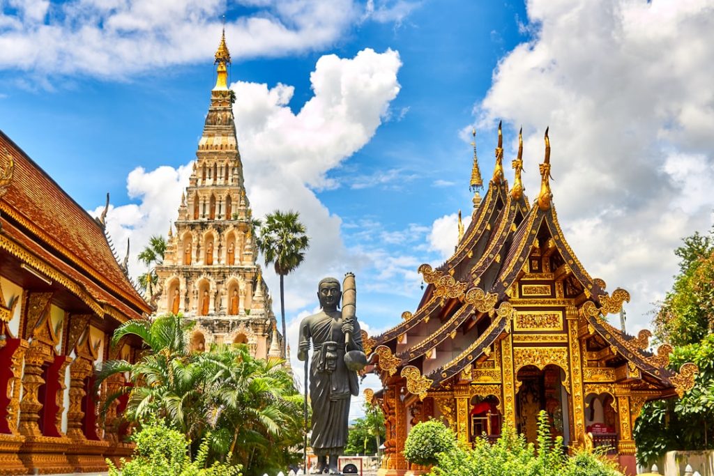Cheap Flights from Las Vegas - June 7 5 Cheap Flights from Las Vegas - June 7 4